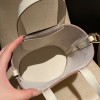 【新作】豚鼻モチーフ バスケットバッグ In the loop｜10 クレイ 乳白色 × 金メッキ 大人の可愛らしいバッグ