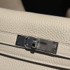 ケリー アドダ ブルショルダーバッグ 【Ado】ダブルショルダーバッグ トリヨン・クレマンス Clemence 素材 I2 / ナタ シルバークランプ 両手解放可能 若返り効果抜群