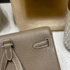 ケリー アド ダ ブルショルダーバッグ 【入荷】エルメス Kelly Ado ダブルショルダーバッグ トリヨン・クレマンス革 TC18 エトゥープグレイ シルバークランプ 学園風 若々しい