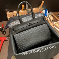 エルメスバーキン 30センチCrocodileso blackBlack Hardwarebirkin30-007 全手縫い