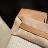 エルメス バーキン25 トリーアンH キャンバス＆スウィフトレザー（銀金具）* カラー：4B/Biscuit（ビスキュイ）*- 温もりあるビスケットカラー  軽やかなキャンバス地と光沢あるスウィフトレザーの絶妙な組み合わせ。  落ち着いたビスケットトーンが、上品で使いやすい雰囲気を醸し出します。  