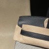25 バーキン キャンバス＆スウィフトレザー 2Z / ブルーニュイ キャンバス部分が若々しい印象で、全革より軽量です  
