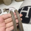18/Étoupe Grey（エトゥープグレー） Bolide 25cm ヴォーエプソン（Epsom）｜シンプル地味デザイン 25cm 黄金サイズ 日常使い最適 ゴールド金具付き 