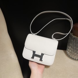 01/White (Blanc) ホワイト コンスタンスミニ ゴールド金具 Constance 19cm ヴォーエプソン Epsom 