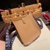 エルメス エヴリンアマゾンTPM Mini Evelyn  トリヨンクレマンス Clemence チャイ 0M/Chai ゴールド金具 Mini Evelyn--004 全手縫い