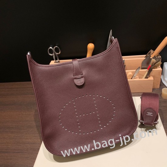 エルメスエヴリントロワPM  Evelyn 29cm トリヨンクレマンス Clemence ボルドー 57 /Bordeaux  シルバー金具 Evelyn29-010 全手縫い