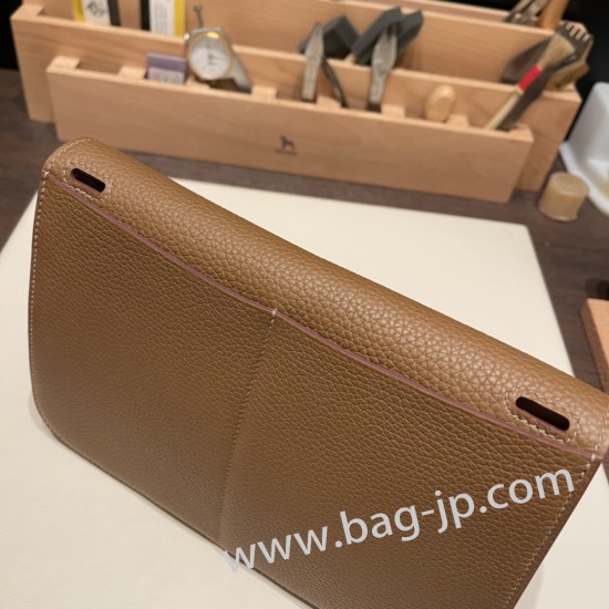 エルメス アルザン 25cm Halzan トリヨンクレマンス アルザン 3G /Alezan & ビスキュイ4B /Biscuit  ゴールド金具   Halzan25-017 全手縫い