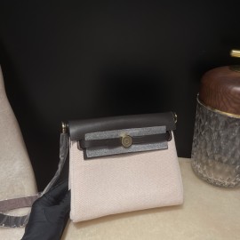 46/Ebene エベーヌ エルメス ショルダーバッグ エールバッグジップ ミニ ブラック/シルバー金具 トワルミリタリー/ヴァッシュハンター ゴールド金具