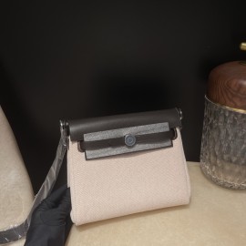 46/Ebene エベーヌ エルメス ショルダーバッグ エールバッグジップ ミニ ブラック/シルバー金具 トワルミリタリー/ヴァッシュハンター シルバー金具 