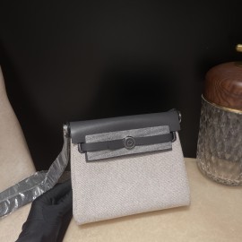 85//Ardoise  アルドワーズ エルメス ショルダーバッグ エールバッグジップ ミニ ブラック/シルバー金具 トワルミリタリー/ヴァッシュハンター シルバー金具 
