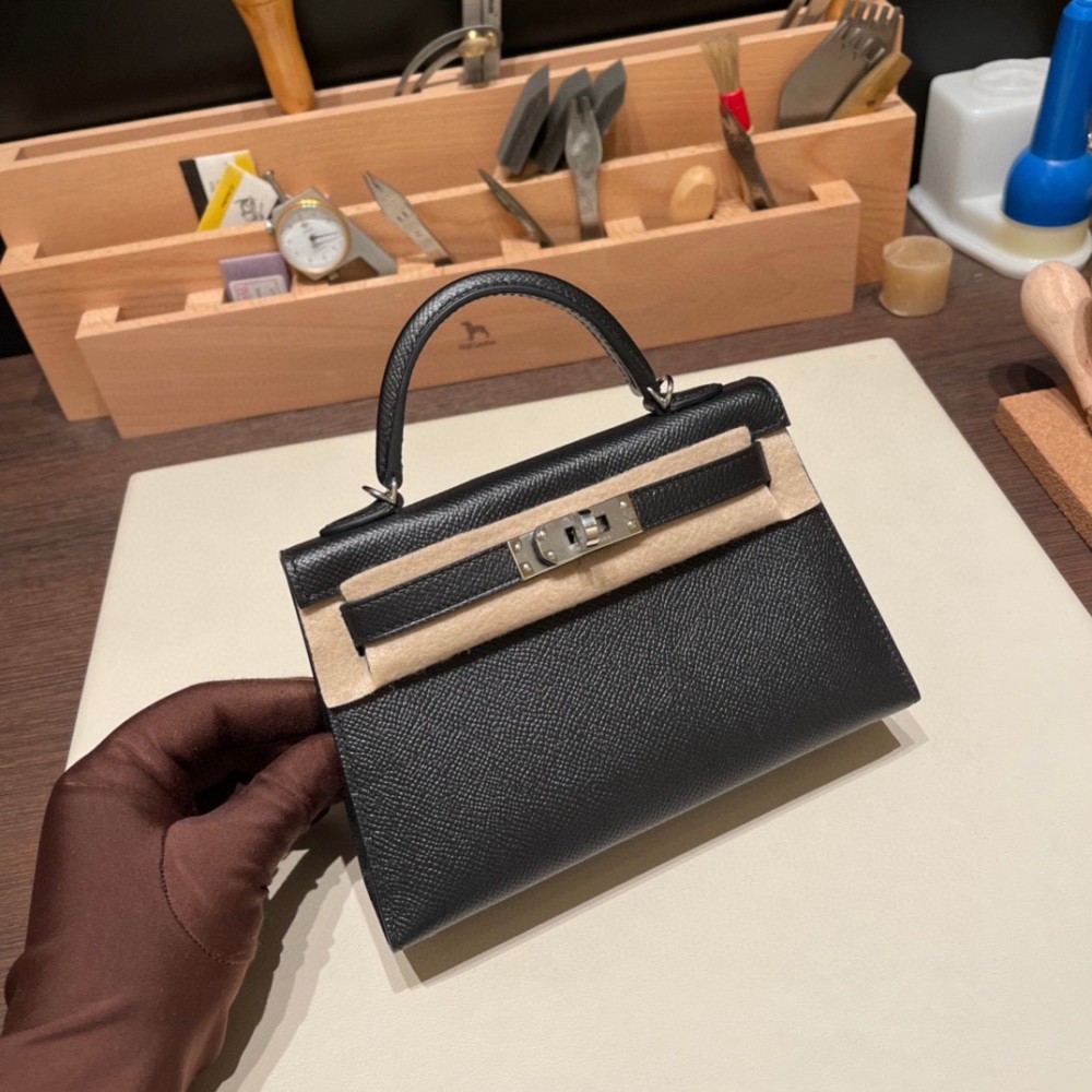 ヴォーエプソン Epsom ブラック 89/ Black (Noir) ゴールド金具 kellymini-045 全手縫い  エルメスケリーミニ Kelly bag miniMini Kelly  New stock 
