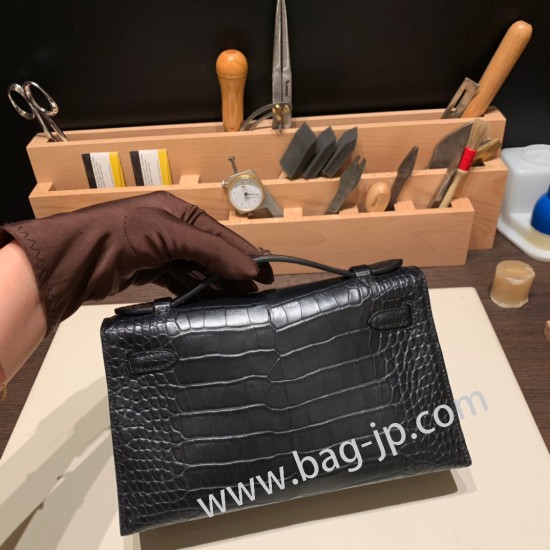 エルメス ポシェットケリー kelly pochette  Matte Alligateor ブラック 89 /Black (Noir) シルバー金具 Pochette--003 全手縫い