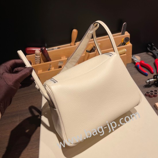 エルメス リンディ26 Clemence トリヨンクレマンス ナタ I2 /Nata シルバー金具 lindy26-020 全手縫い