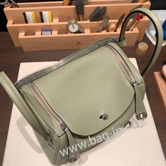 エルメス リンディ26 Clemence トリヨンクレマンス セージ Q1 /Saugeシルバー金具 lindy26-041 全手縫い