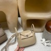 【Mini Lindy】可愛らしさと実用性兼ね備えた S2 トレンチ シルバーフィッティング ミニバッグ 全ての体型にピッタリな大人のエレガンス