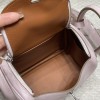 【Mini Lindy】スワイフトレザー 2023 年新色「モーヴ・ペール」× 内側 37 ゴールド シルバーゴールド混合金具 エレガントなツートンカラーデザイン