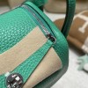 【Mini Lindy】さわやか「6W ミント」× シルバー金具 軽量＆大容量 小柄・背高い方両方にピッタリな爽やかなミニバッグ