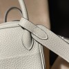 【Mini Lindy Clemence（TC）】柔らかい「Gris Neve OW グリネヴェ」× シルバー金具 可愛らしさと実用性兼ね備えた日常必須ミニバッグ