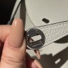 【Mini Lindy Clemence（TC）】柔らかい「Gris Neve OW グリネヴェ」× シルバー金具 可愛らしさと実用性兼ね備えた日常必須ミニバッグ