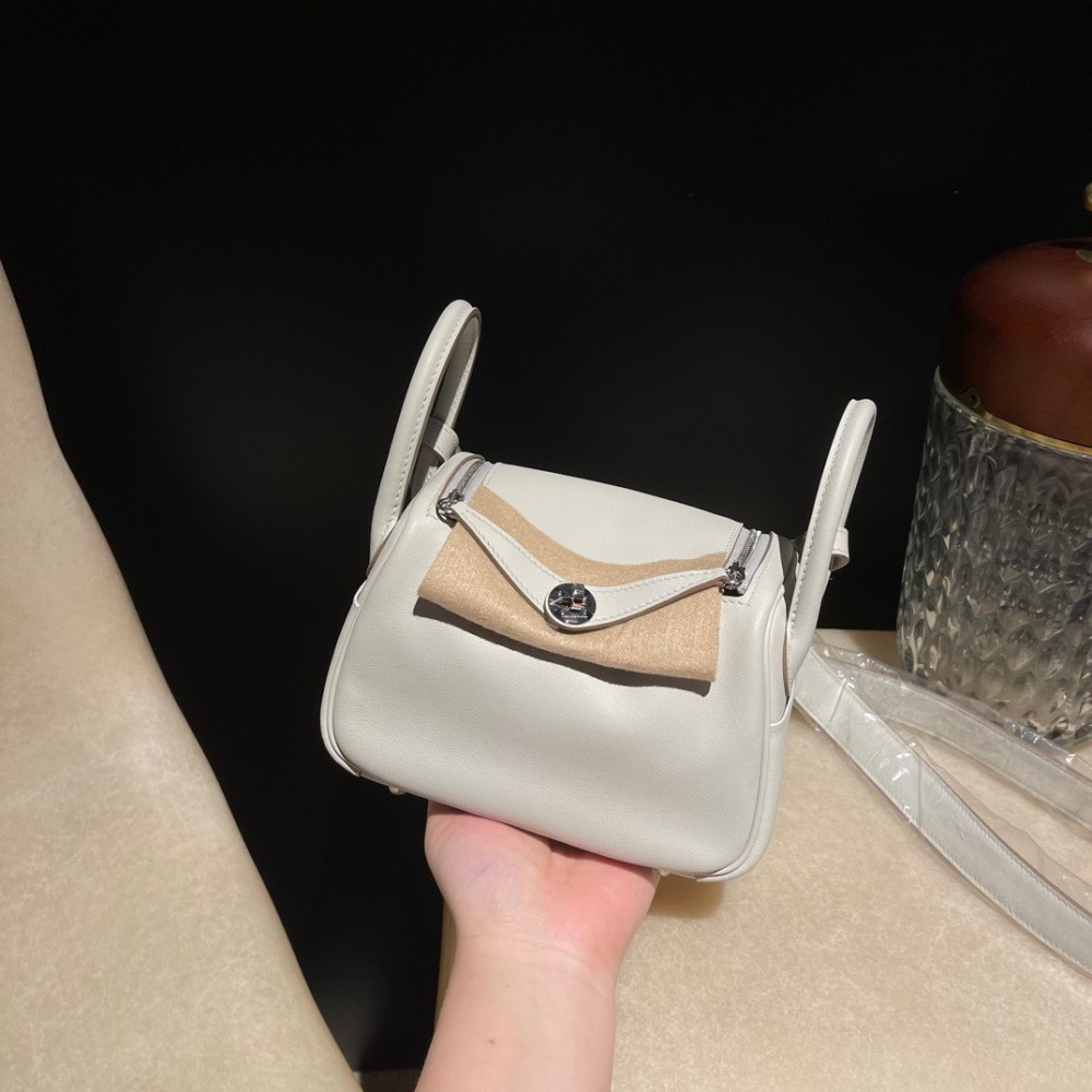 【Lindy Mini】ツートンカラー「M4 グリペール ×0L グリメイヤー」 パールグレーよりも一層クリアなグレー 小さながらもエレガントな可愛らしさ