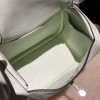 【Hermès Mini Lindy】0S ヴェールフィズ（Vert Fizz） クリスタルグリーンの妖精のような清新感 大人のためのミニバッグ