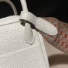 「Mini Lindy マッシュルーム白 編み肩紐｜ナチュラルカラー愛好家必見！幅広チェック織りベルトで個性アップ」