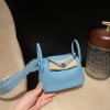 Mini Lindy Clemence（TC）P3 ブルーノール × シルバー金具 北欧の海をイメージしたクールブルー 大人の日常に輝きを加える新入荷ミニバッグ