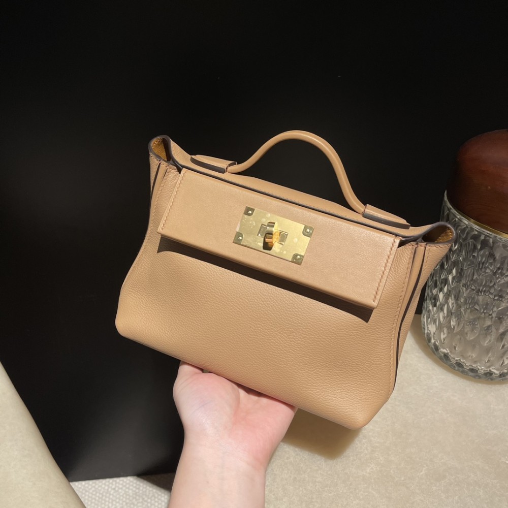 0M/Chai チャイ& 37 /Gold  ゴールド【人気爆品】2424mini 地味でノンチャラントなミニバッグ｜肩紐可変＆ツートンカラー