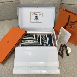 Hermes  エルメス セイラータトゥーバンダナ 140 ショール 