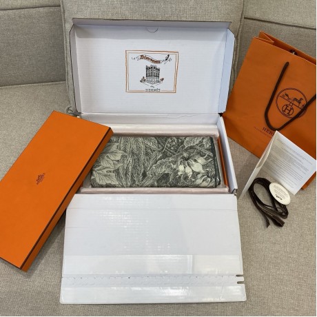 Hermes  エルメス パレルモ植物園 140 ショール 