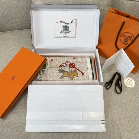 Hermes  エルメス エルメスの約束 スカーフショール