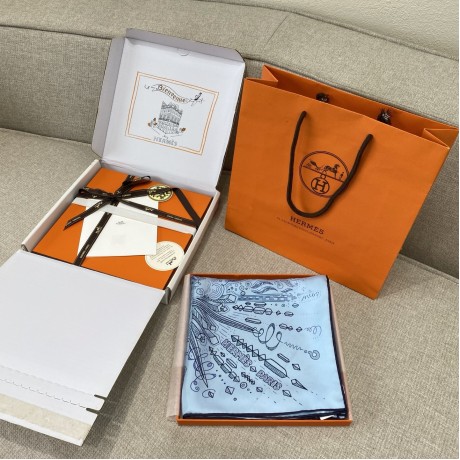 Hermes  エルメス 接続中 90 スカーフ 