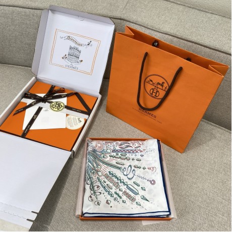 Hermes  エルメス 接続中 90 スカーフ 