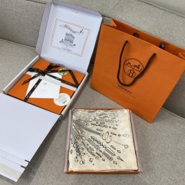 Hermes  エルメス 接続中 90 スカーフ 