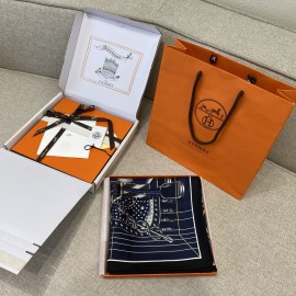 Hermes  エルメス 鞍上の世界 90 スカーフ 