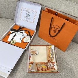 Hermes  エルメス 靴革の上の物語 90 スカーフ 18mm ハイクラスカスタム