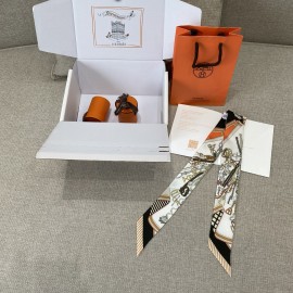 Hermes  エルメス 鞍具フラワーブーケ Twilly スモールスカーフ 