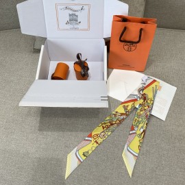 Hermes  エルメス 鞍具フラワーブーケ Twilly スモールスカーフ 
