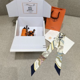 Hermes  エルメス グランドアパラット Twilly スモールスカーフ 