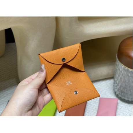 93/Orange   オレンジ エルメス カルヴィ カードケース Calvi 実用的でコンパクトなデザインのカードケースで、最大 10 枚のカードを収納 ヴォーエプソン