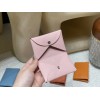 3Q/Rose Sakura   ローズサクラ エルメス カルヴィ カードケース Calvi 実用的でコンパクトなデザインのカードケースで、最大 10 枚のカードを収納 ヴォーエプソン