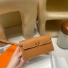 37 /Gold   ゴールド マダム Madame kelly pocketケリー ポケット ロングウォレット  内部にカードスロットとファスナーポケットを配備しております