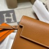 37 /Gold  kelly pocket ゴールド マダム Madameケリー ポケット ロングウォレット  内部にカードスロットとファスナーポケットを配備しております